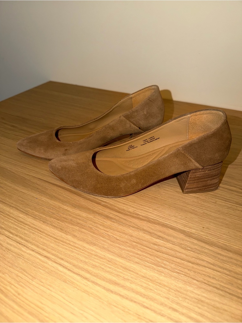 Nisolo Classic Tan Suede Block Heel Pumps